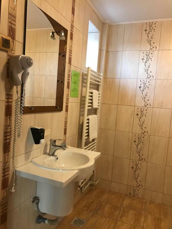 Pension Hanul Andritei Craiova Bagian luar foto