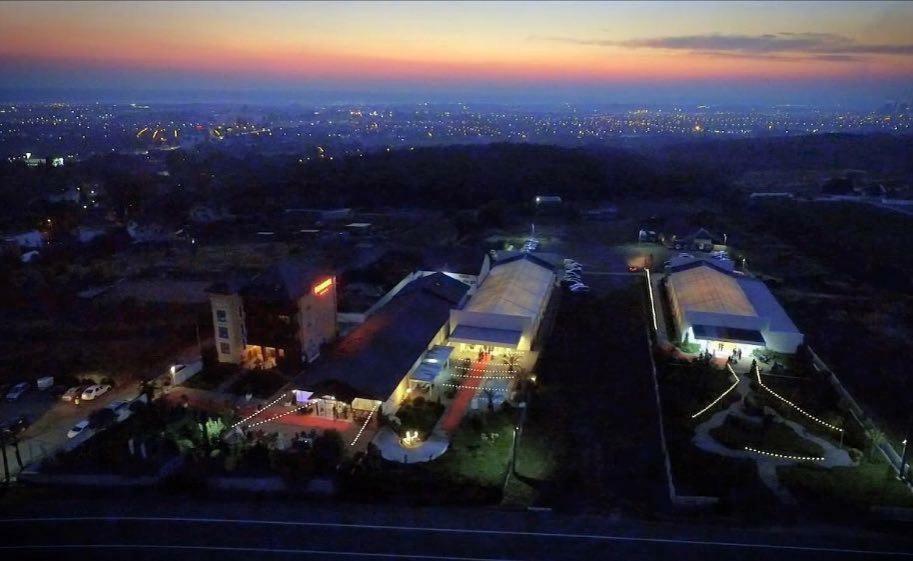 Pension Hanul Andritei Craiova Bagian luar foto